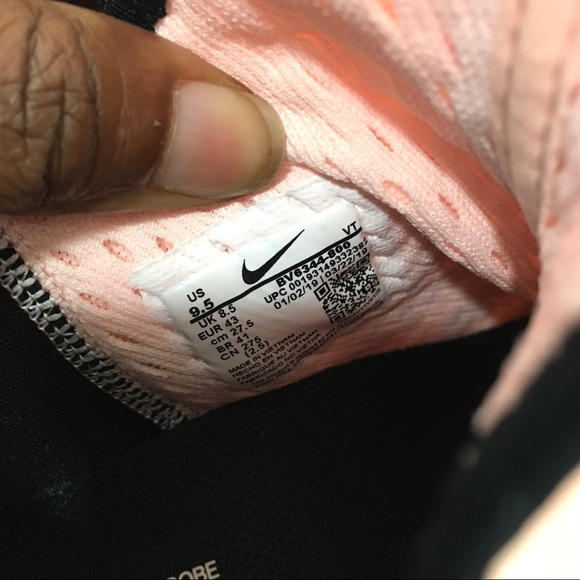 Nike ACG React Terra Gobe Sneakers - Picture 9 of 12